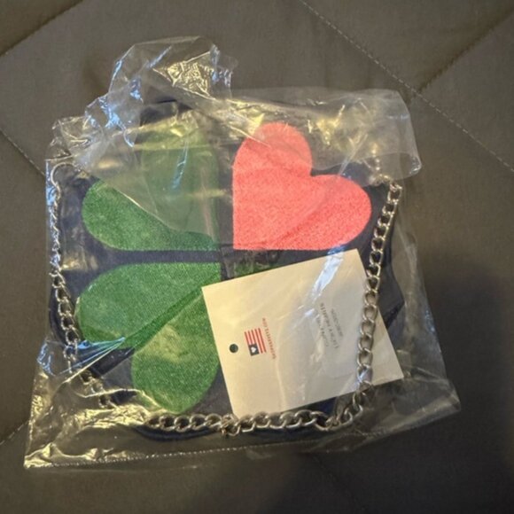 Harveys Seatbelt Lucky Hearts Shamrock Coin Purse - Picture 2 of 2